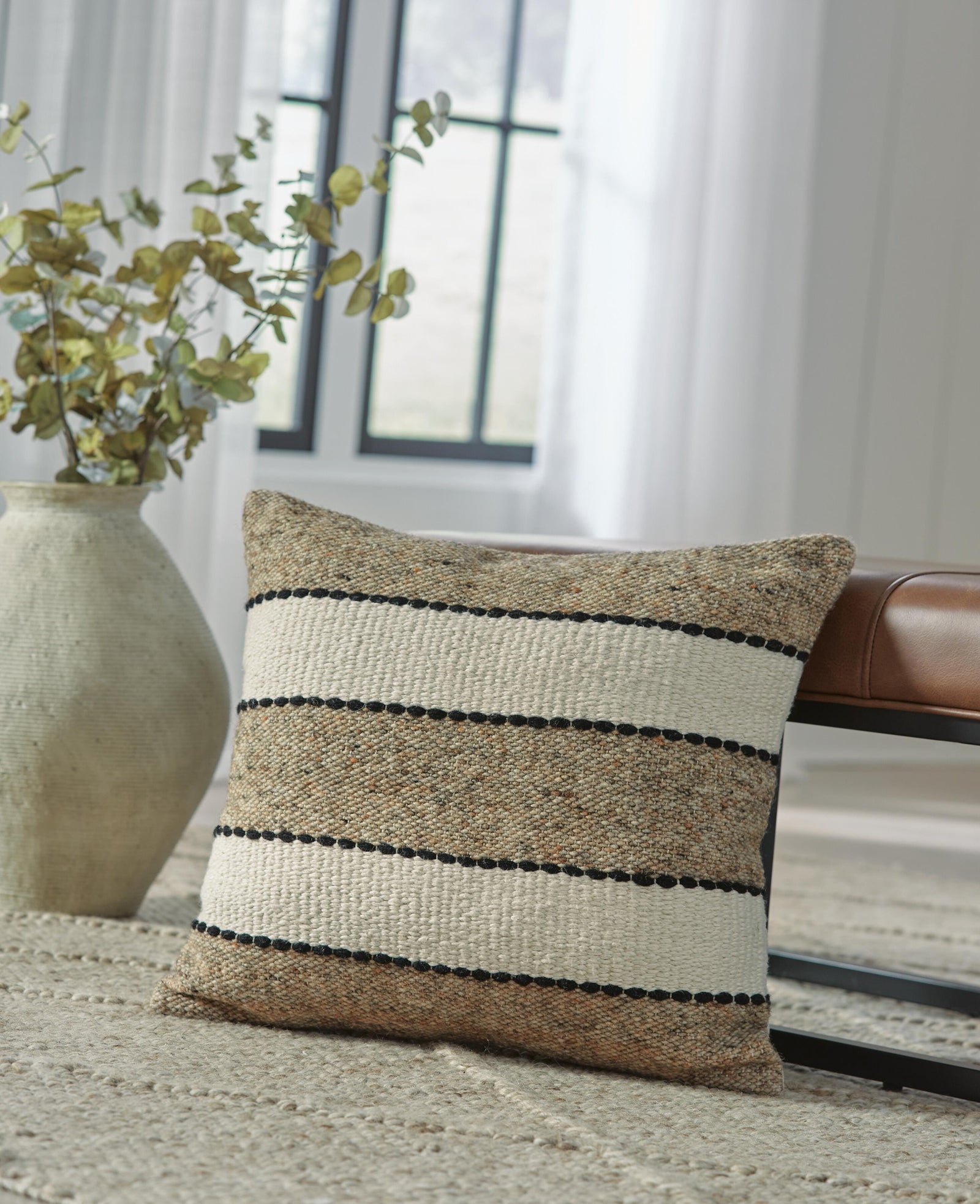 Rueford Pillow (Set of 4) (A1001063-SI) - Image 4