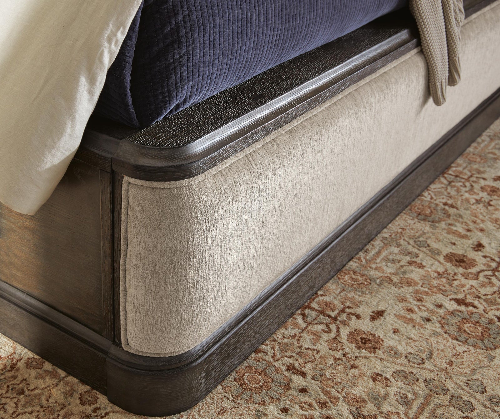 Wickenger King Upholstered Panel Bed (PCB889-SI) - Image 8