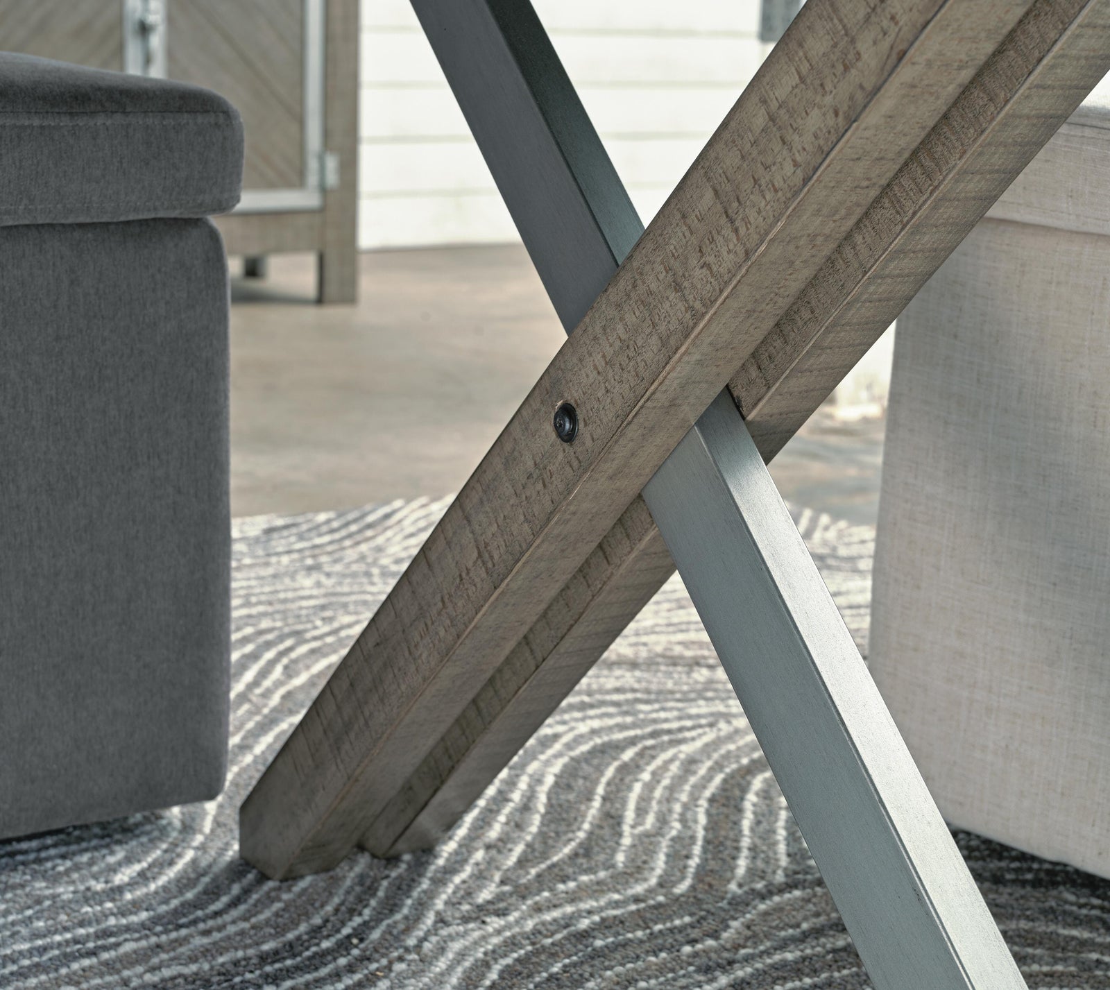 Krystanza Dining Table (D766-SI) - Image 7