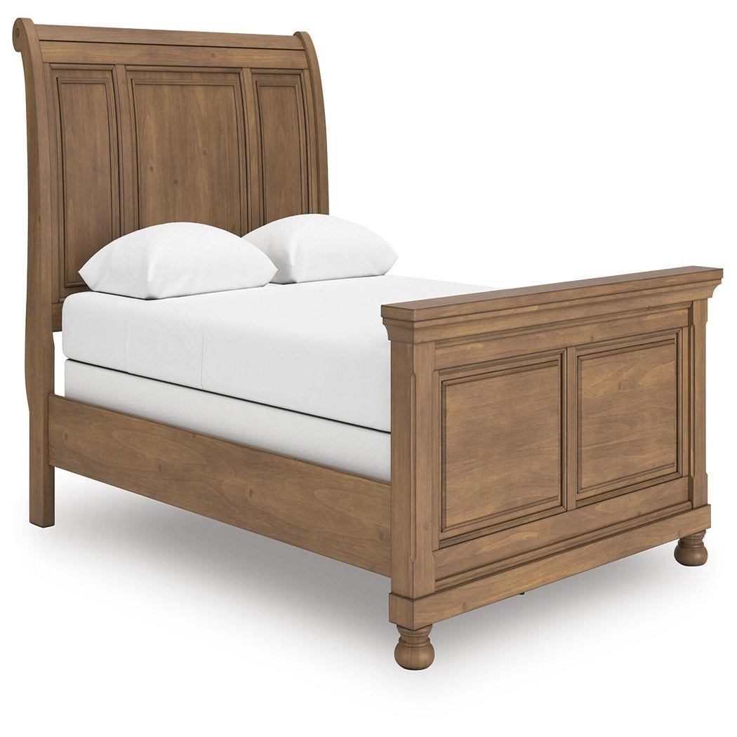 Feddinger Queen Sleigh Bed (PCB779-SI)