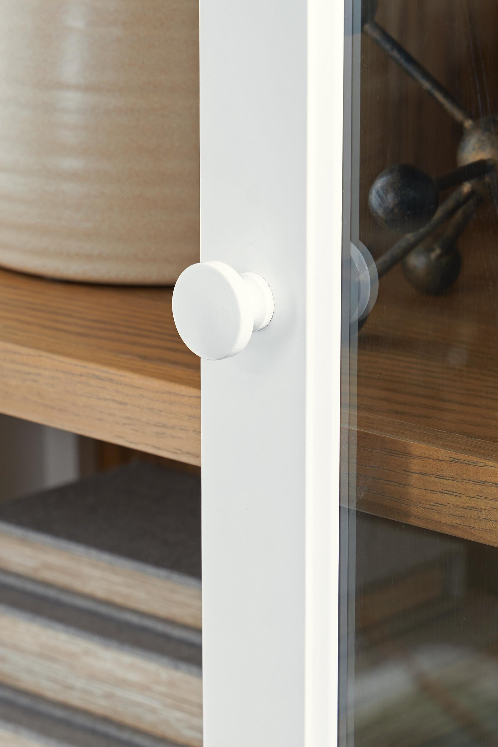 Dagandale Accent Cabinet (A4000598-SI) - Image 6