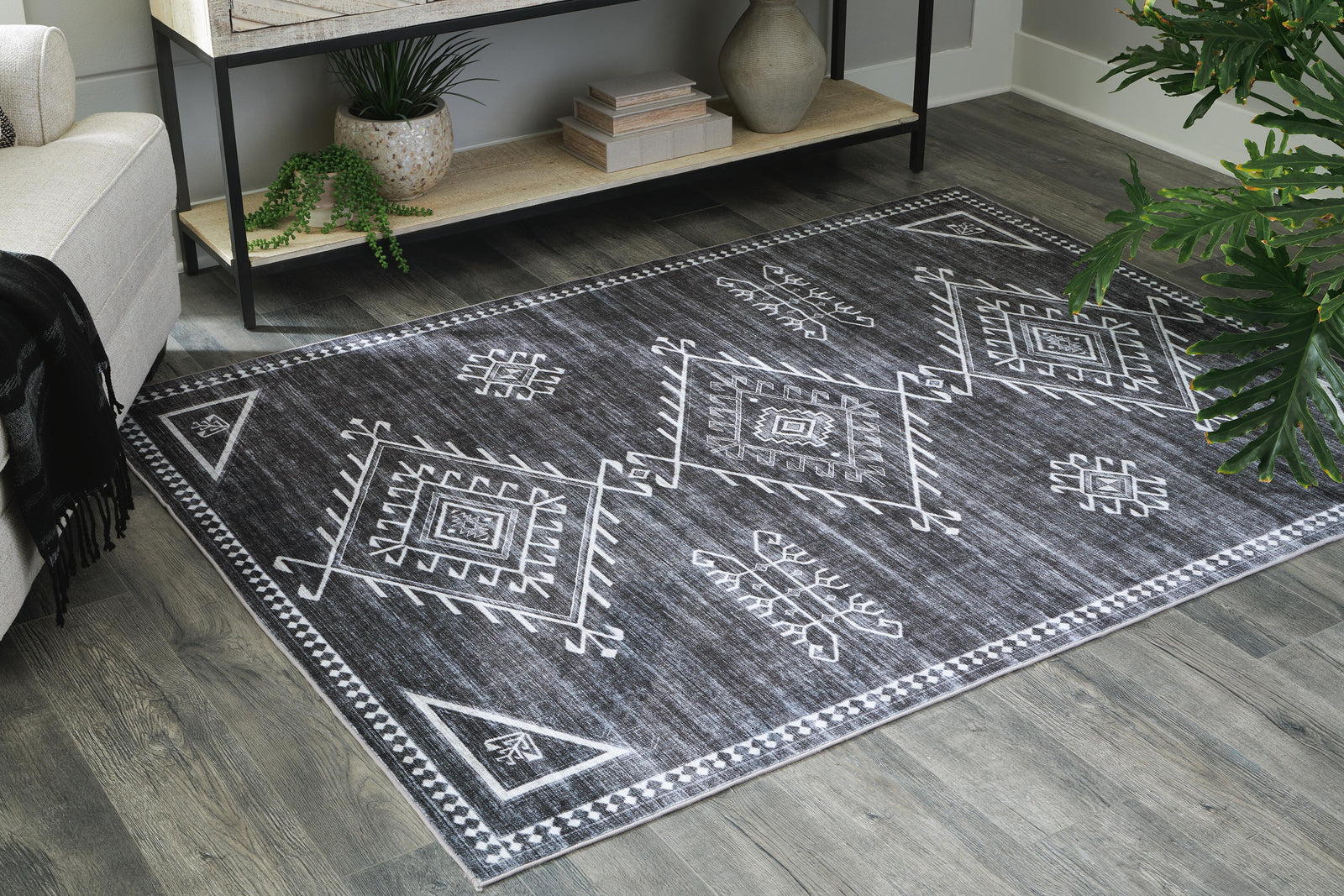 Arloman 5 x 7 Washable Rug (R40593-SI) - Image 2