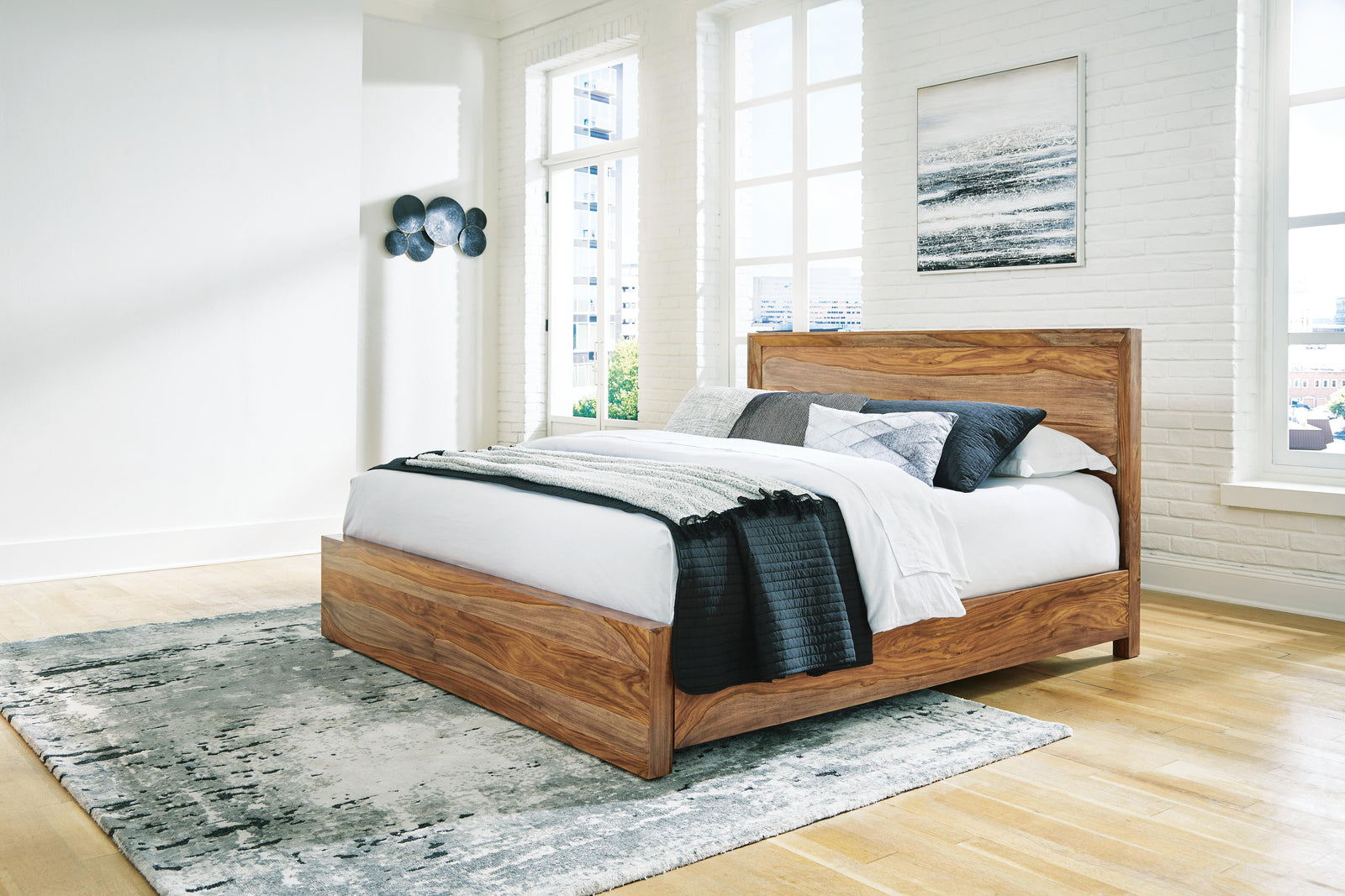 Dressonni Panel Bed - Brown (B790-SI) - Image 2