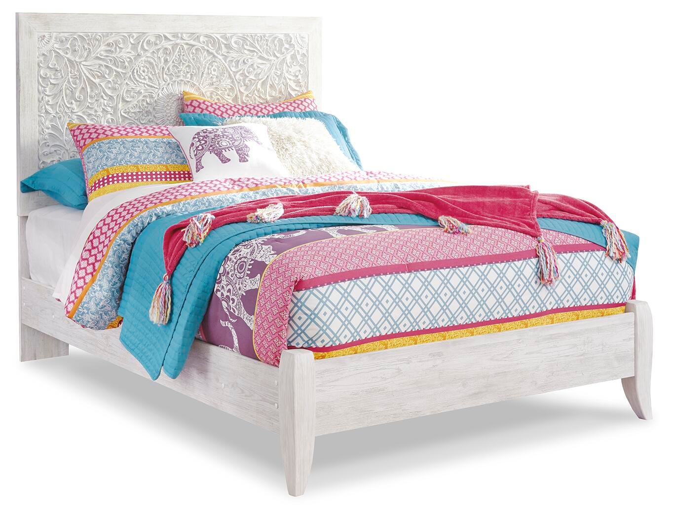 Paxberry Panel Bed, Chest and Nightstand - Whitewash (B181-SI) - Image 11