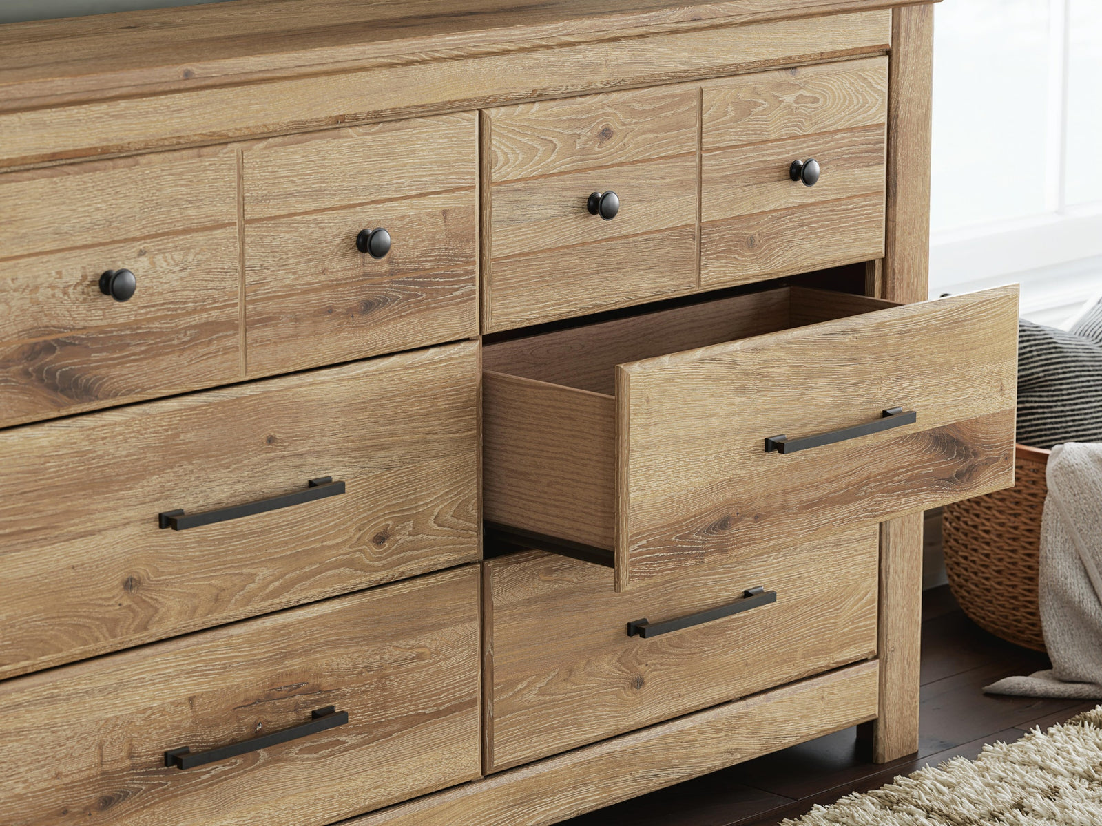Makidern Dresser (PCB1170-SI) - Image 39
