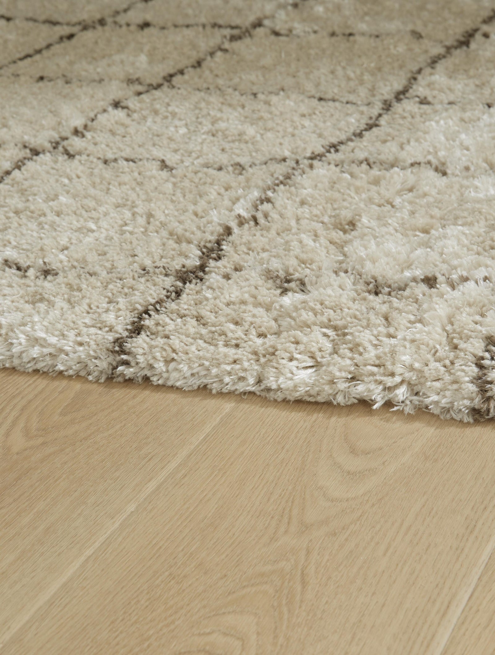 Wrenlow 8 x 10 Rug (R40721-SI) - Image 3