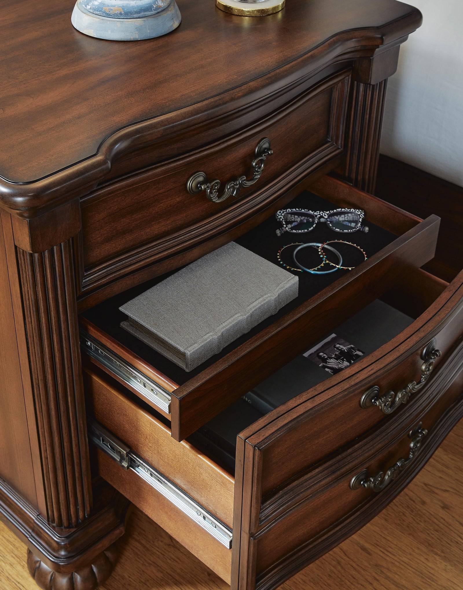 Lavinton Poster Bed, Dresser, Mirror and Nightstand - Brown (B764-SI) - Image 14
