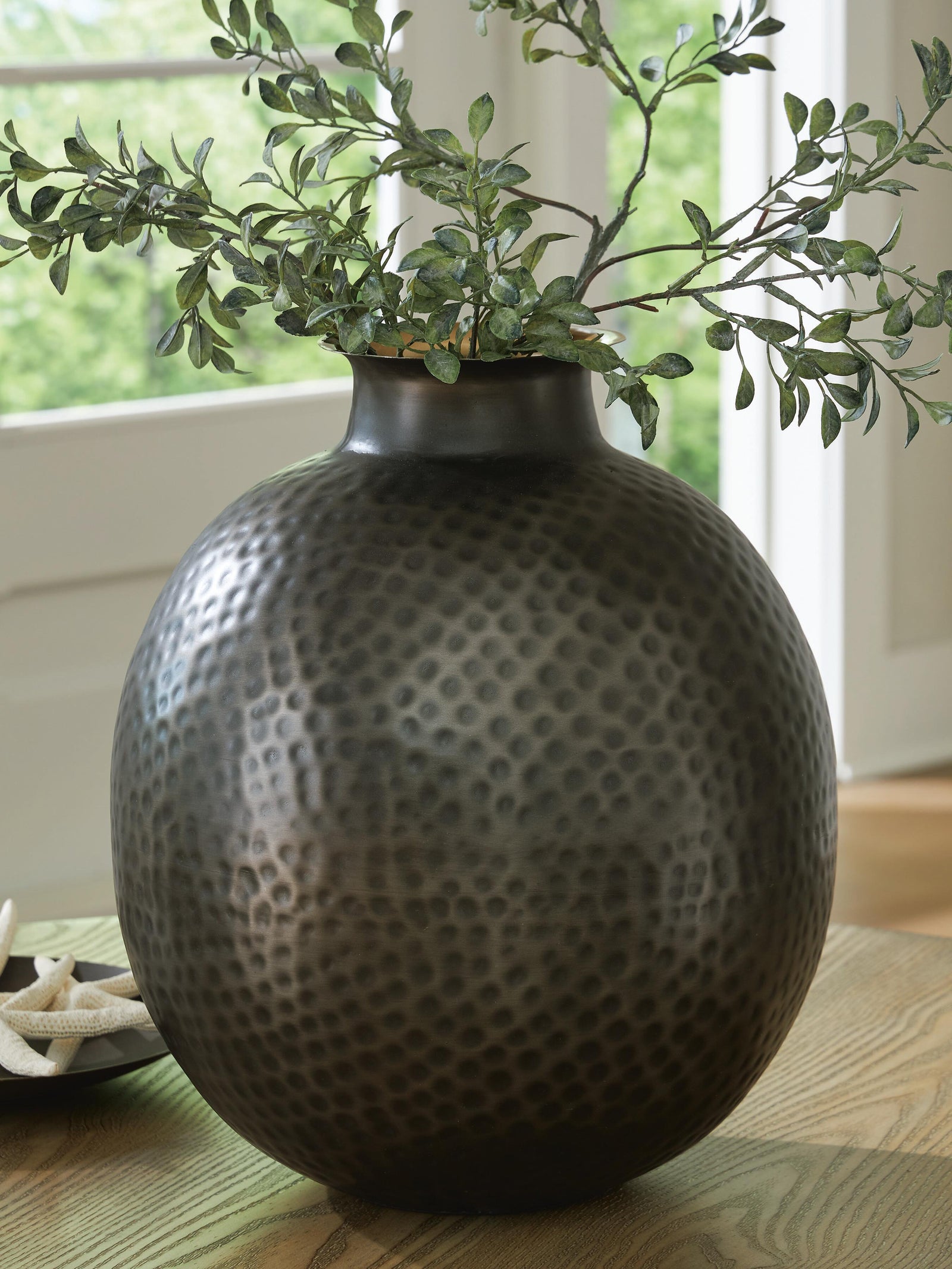 Woody Vase (A2000845-SI) - Image 2