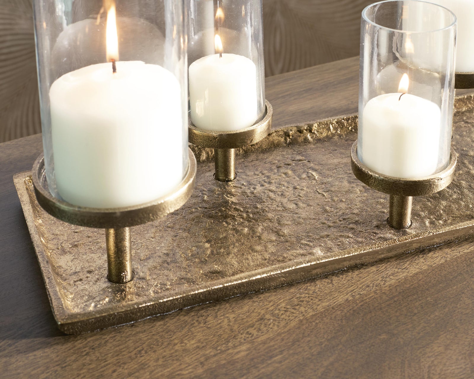 Wallmond Candle Holder (A2000820-SI) - Image 4