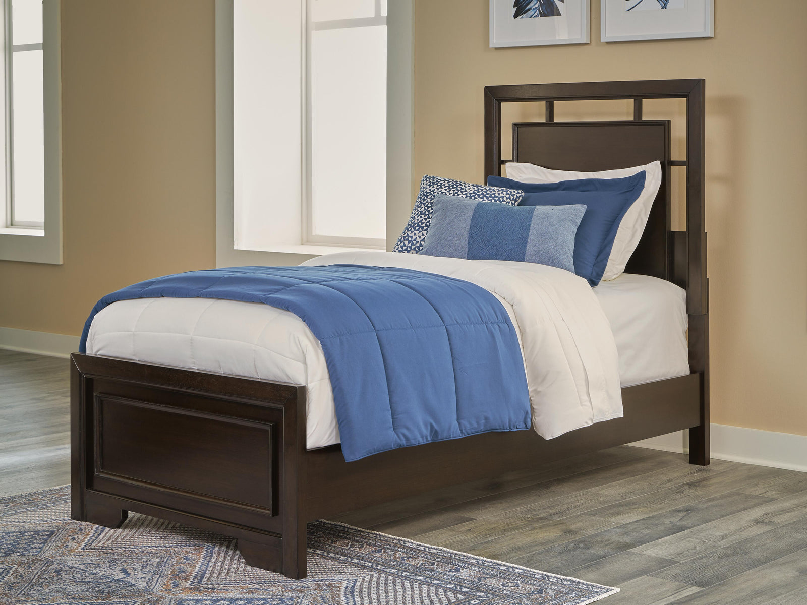Covetown Panel Bed, Dresser and Mirror - Dark Brown (B441-SI) - Image 8