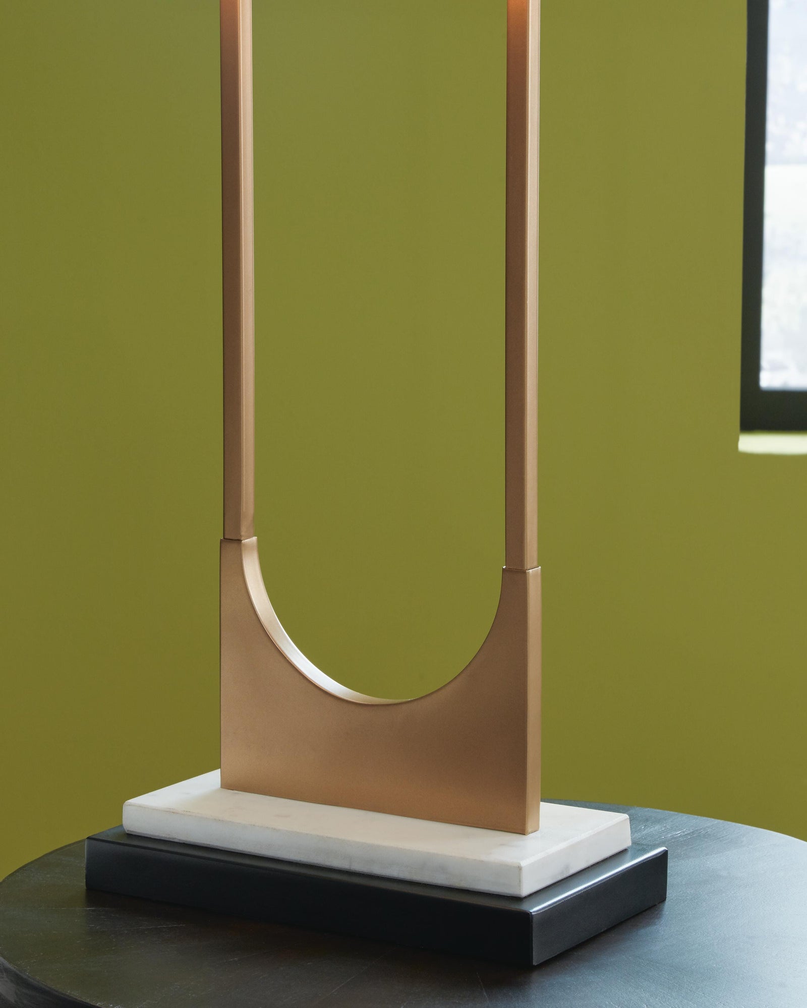 Malana Table Lamp (L208254-SI) - Image 4