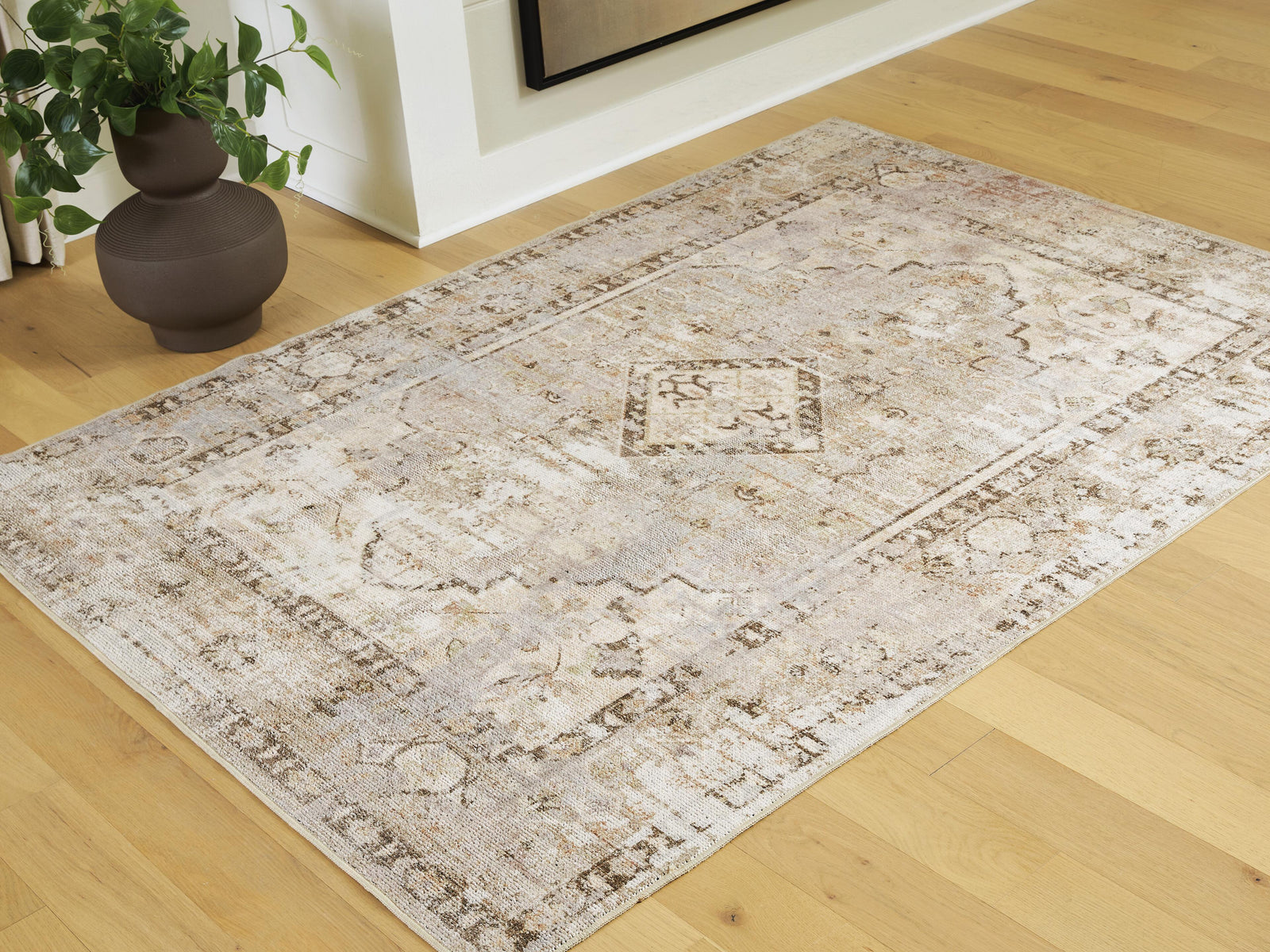 Livdon Washable Large Rug (R40791-SI) - Image 4