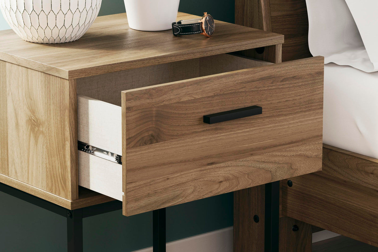 Deanlow Nightstand - Honey (EB1866-SI) - Image 9