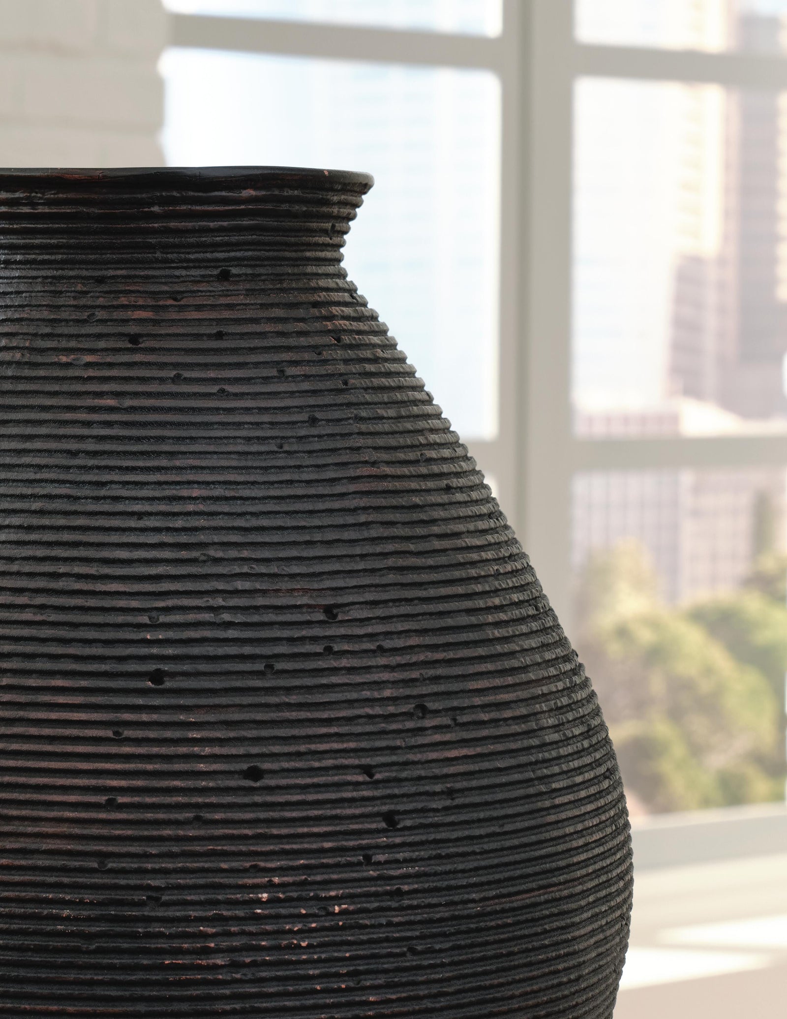 Hannela Vase (A2000512-SI) - Image 3