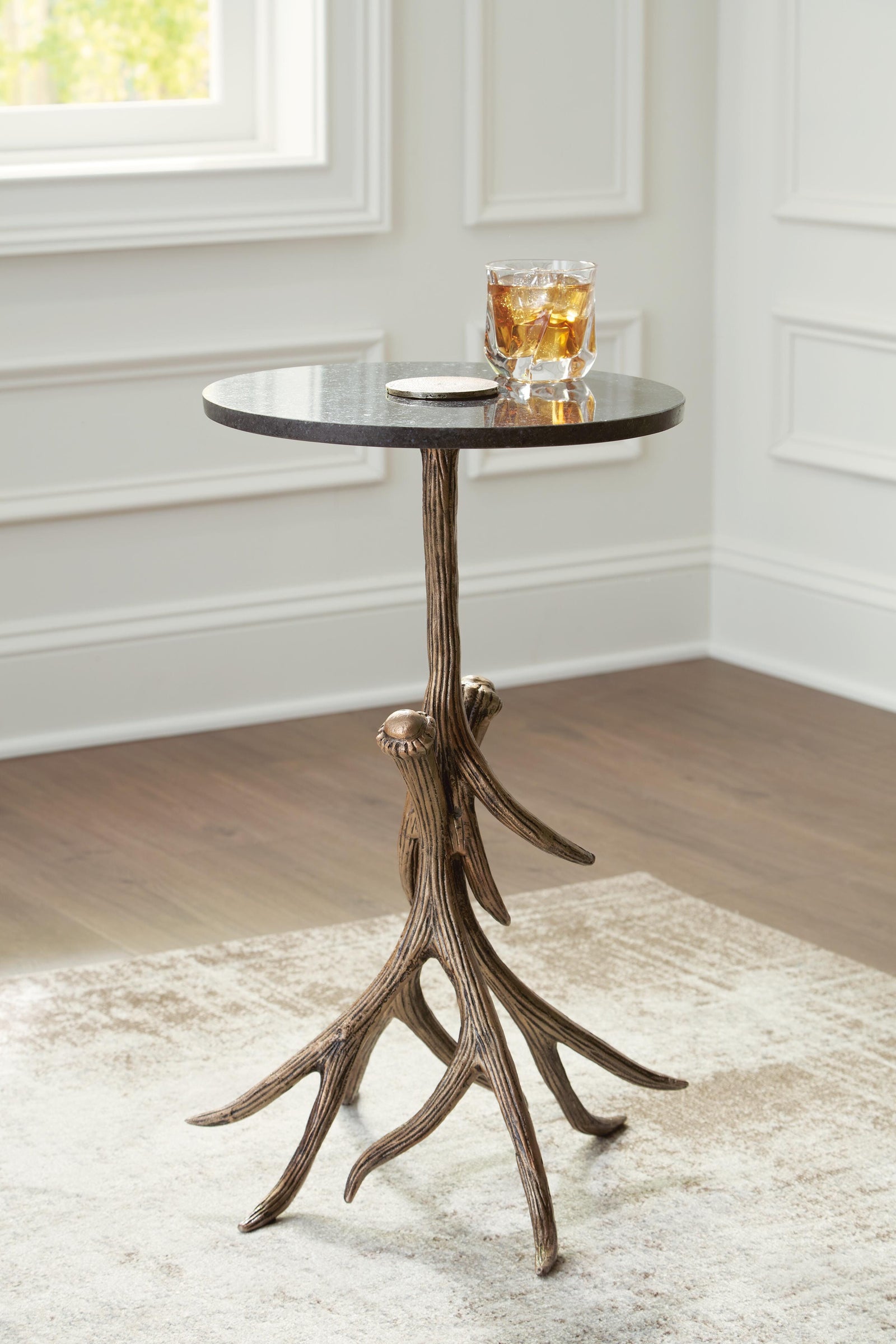 Lemkins Accent Table (A4000606-SI) - Image 4