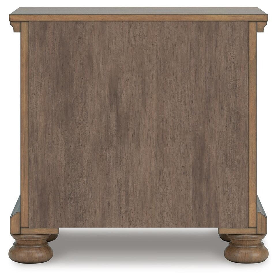 Feddinger Queen Panel Bed, Dresser, Mirror, Chest and 2 Nightstands (PCB779-SI) - Image 25