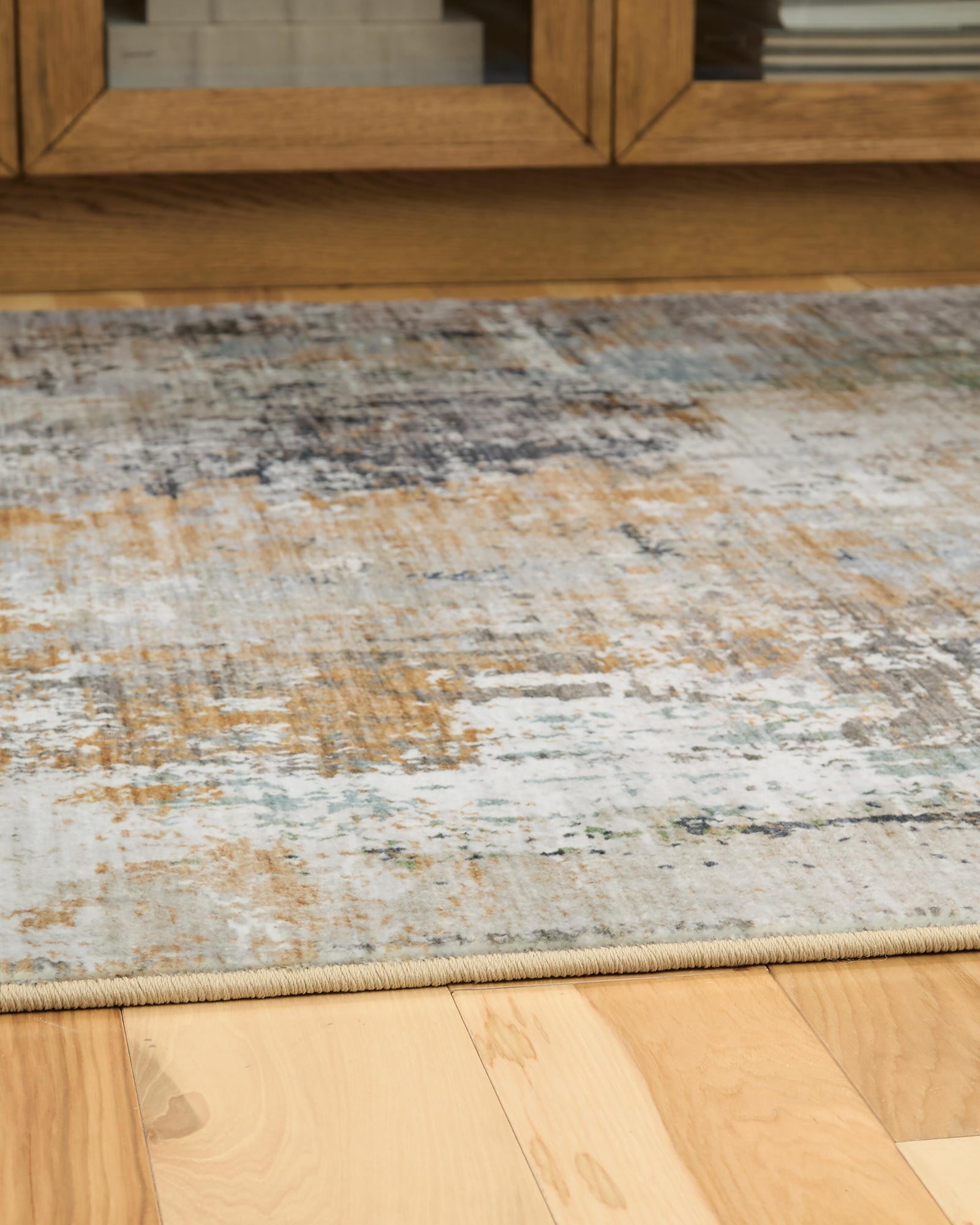 Torinette Large Rug (R40854-SI) - Image 6