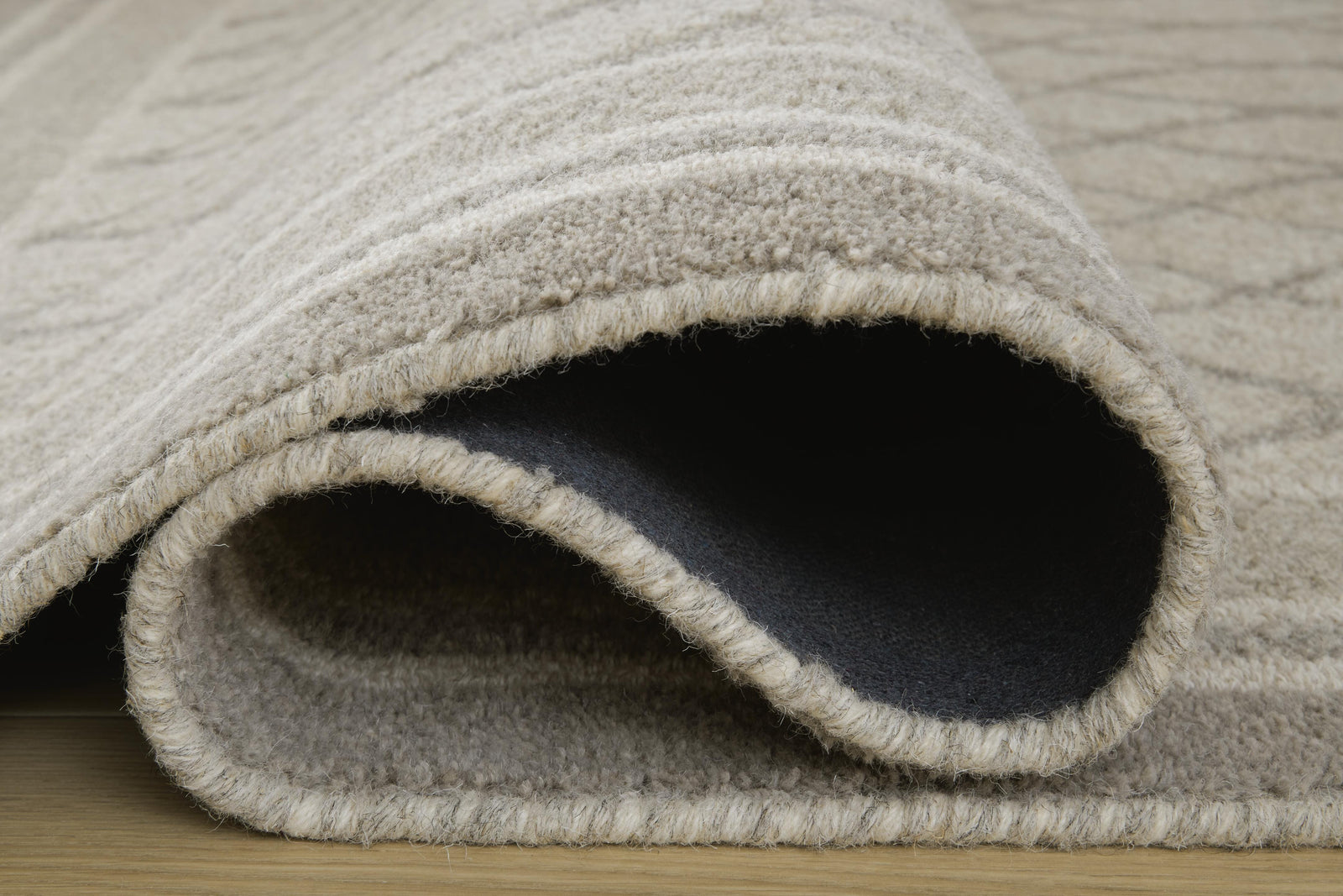 Wimney Medium Rug (R40728-SI) - Image 3