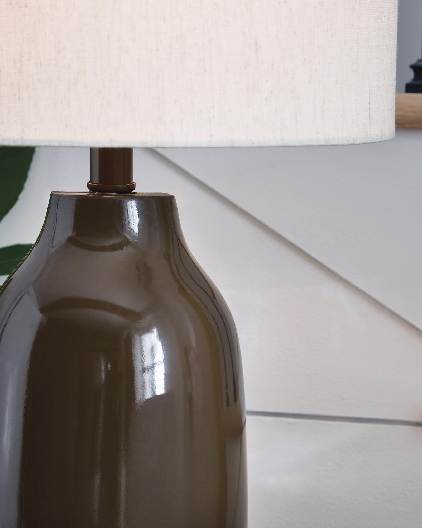 Jyler Table Lamp (L100904-SI) - Image 3