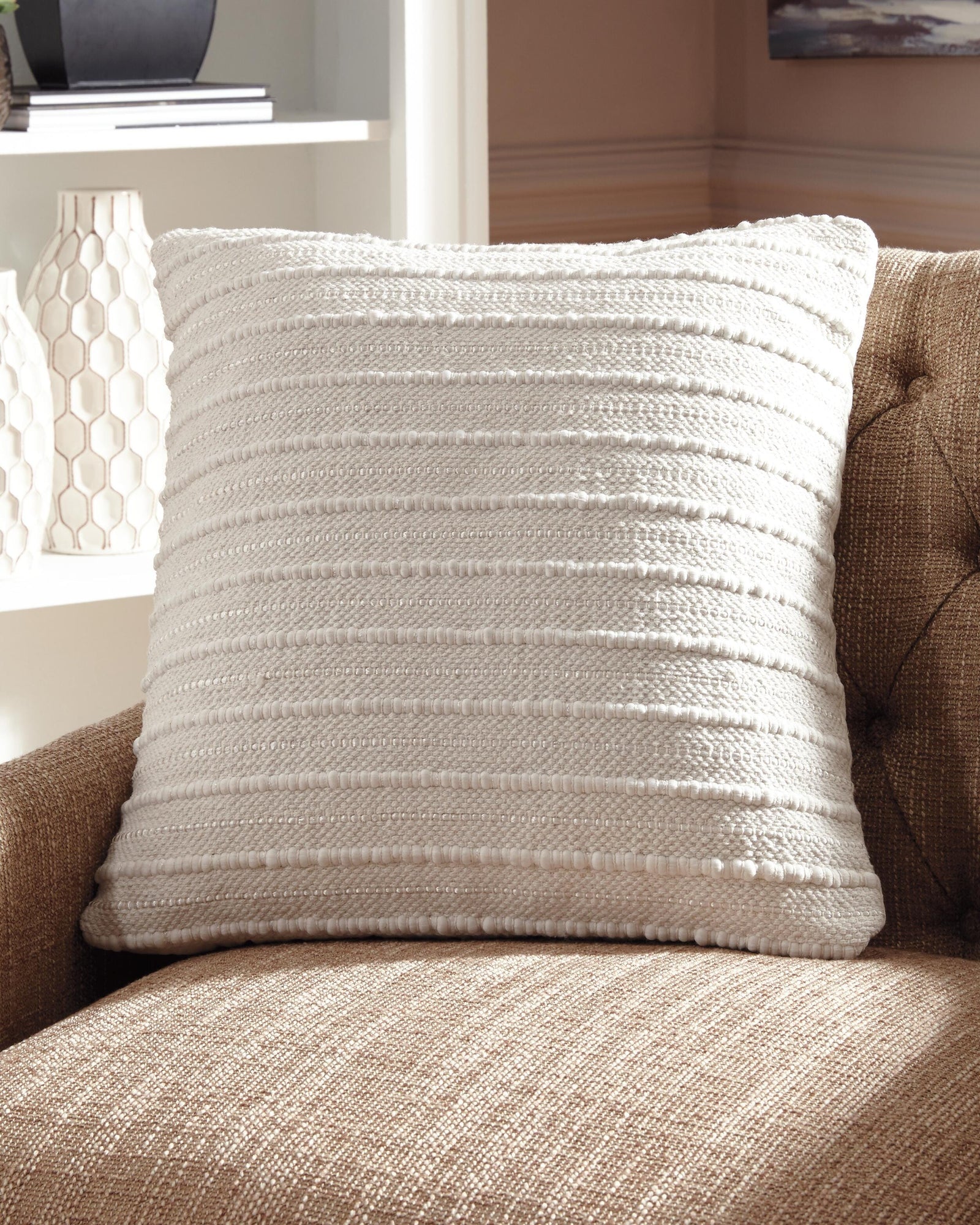 Theban Pillow (Set of 4) (A1000454-SI) - Image 2