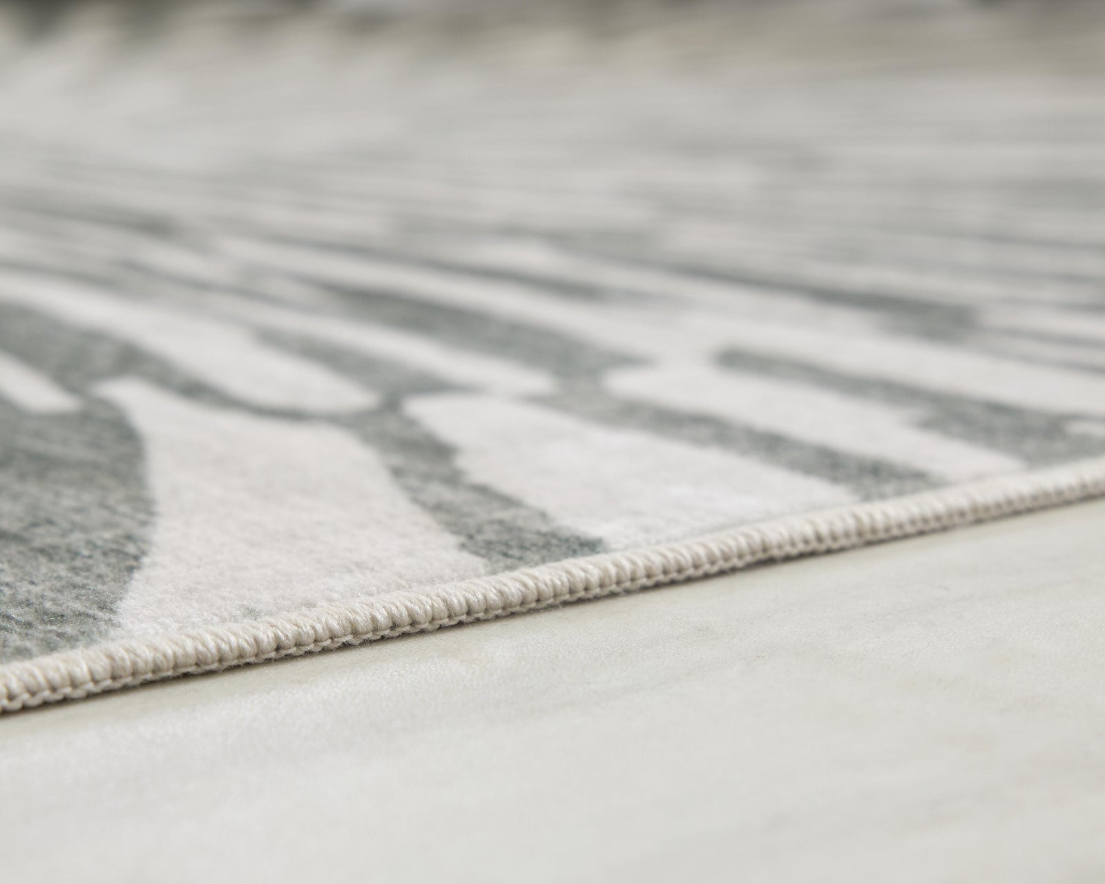 Verland Washable 5 x 7 Area Rug (R40743-SI) - Image 3