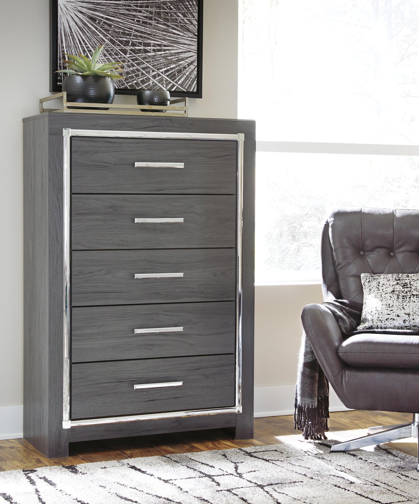 Lodanna Chest of Drawers - Gray (B214-SI) - Image 2