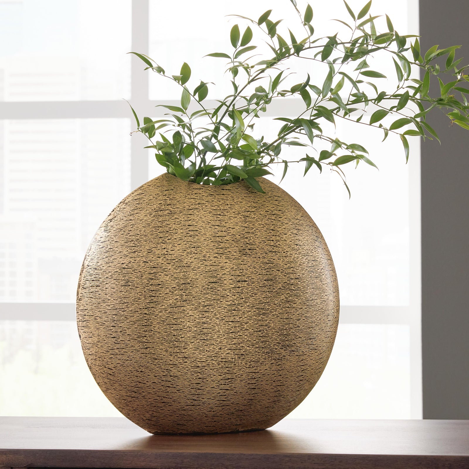 Iansboro Vase (A2000697-SI) - Image 3