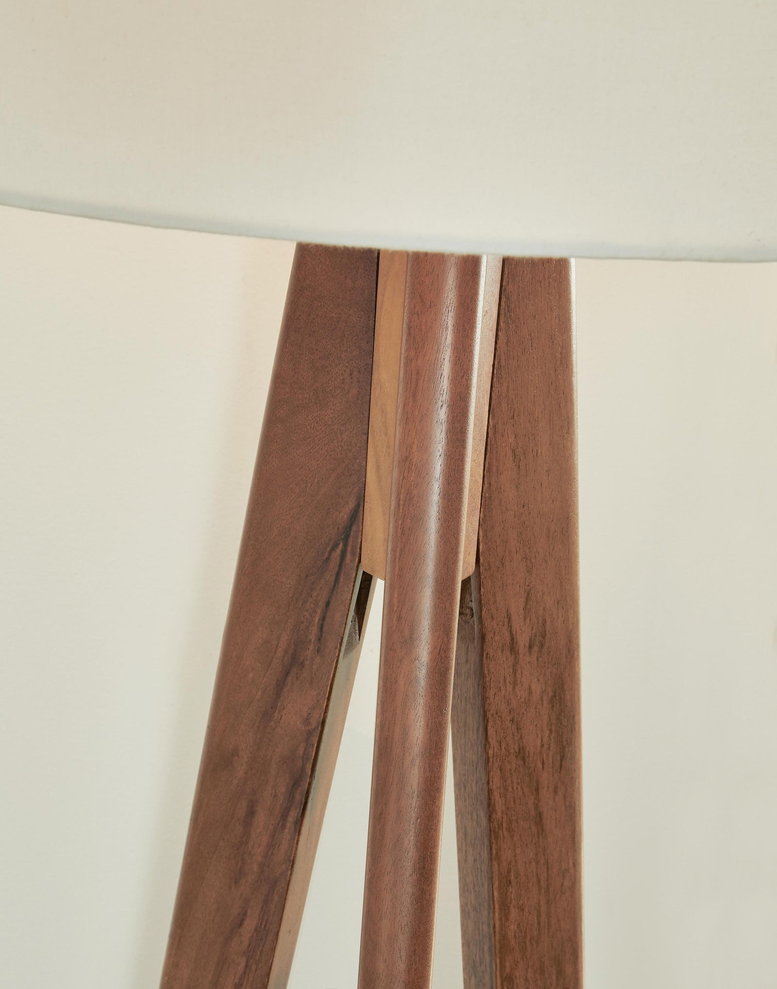 Dallson Floor Lamp (L329011-SI) - Image 3