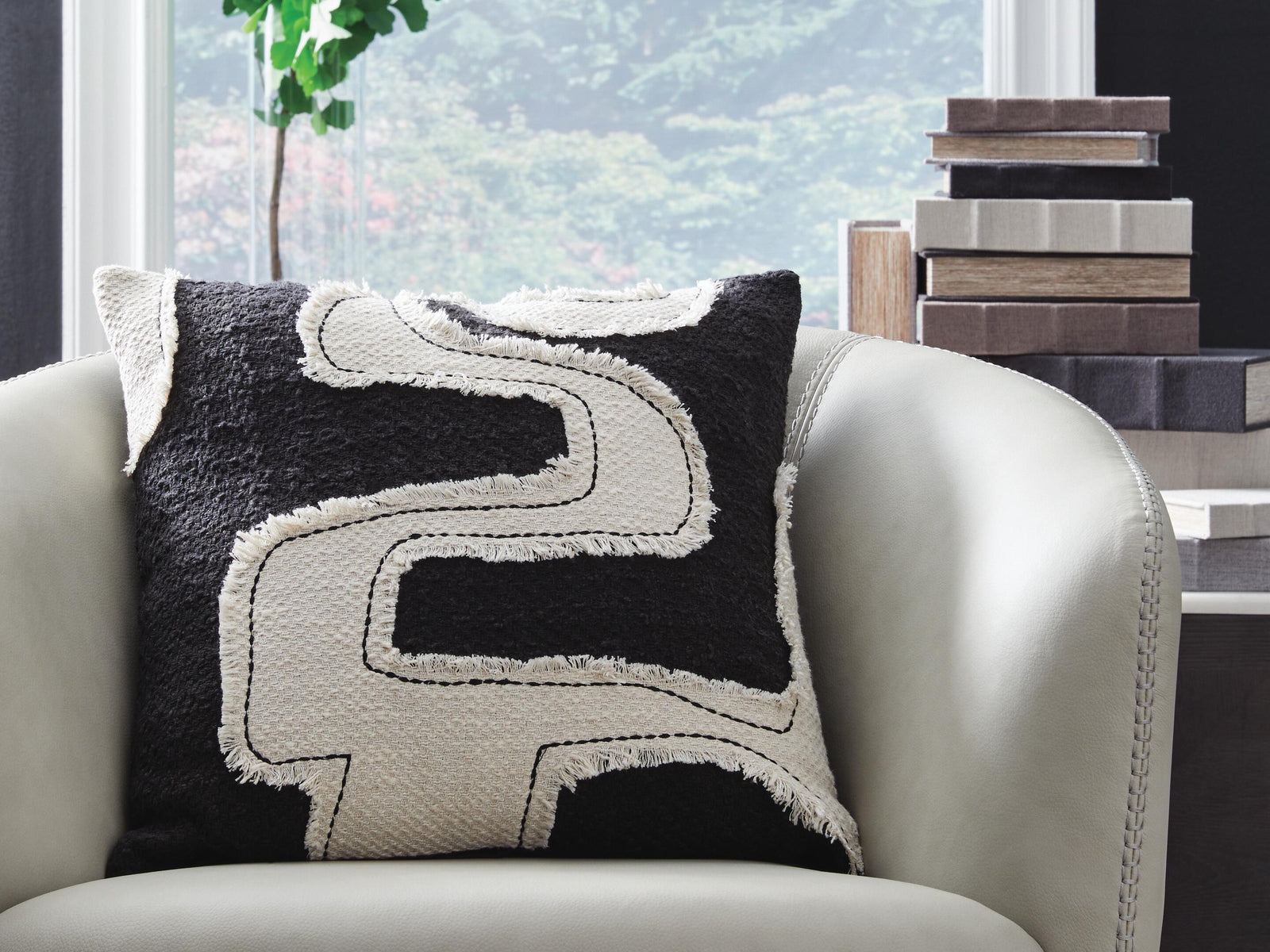 Veerbank Pillow (Set of 4) (A1001114-SI) - Image 2