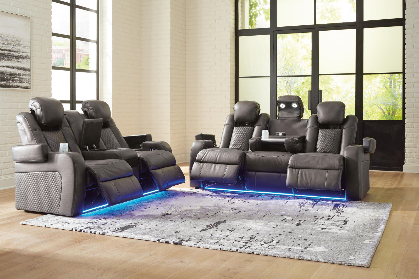 Fyne-Dyme Power Reclining Sofa and Loveseat (36602-SI) - Image 4