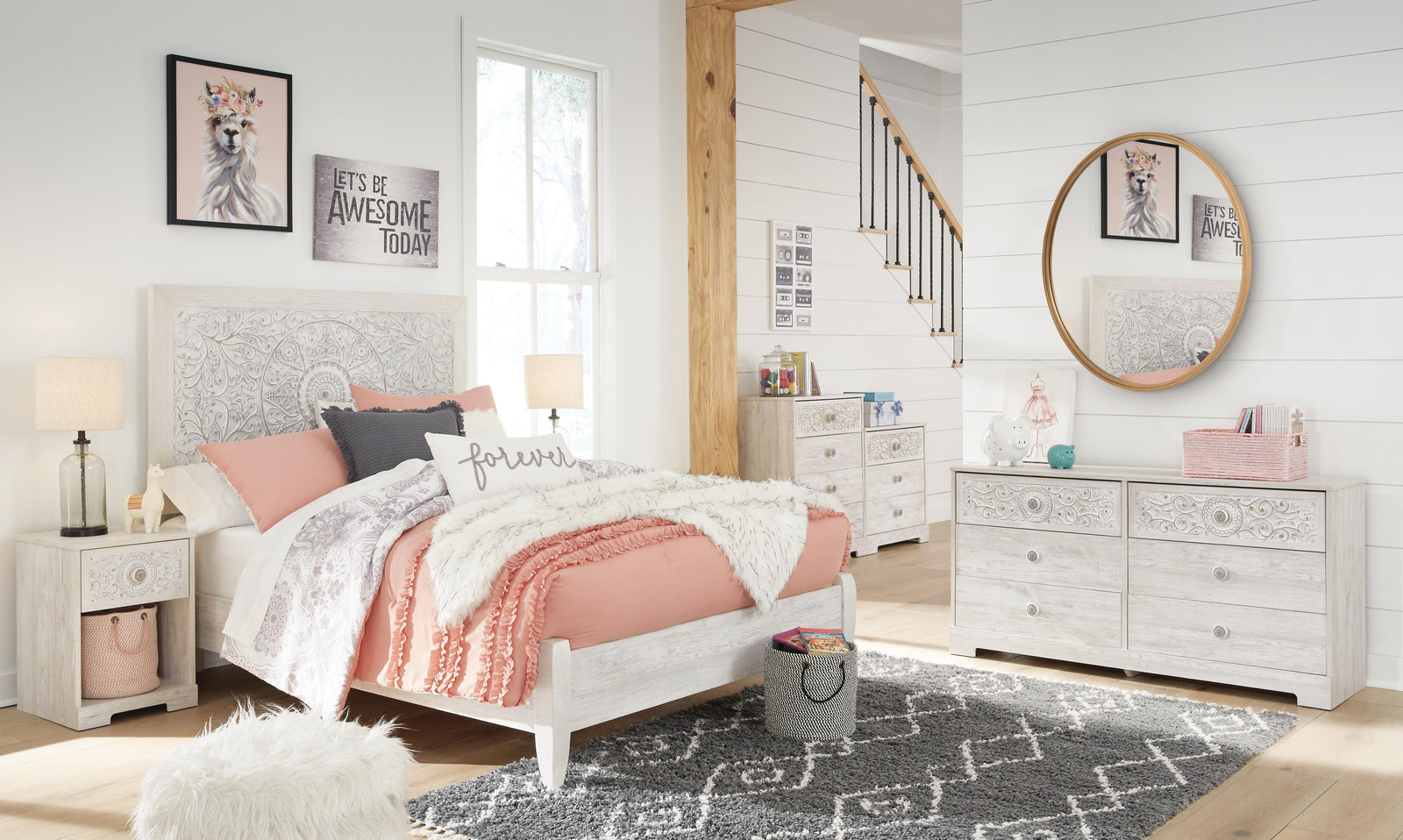 Paxberry Dresser - Whitewash (EB1811-SI) - Image 6
