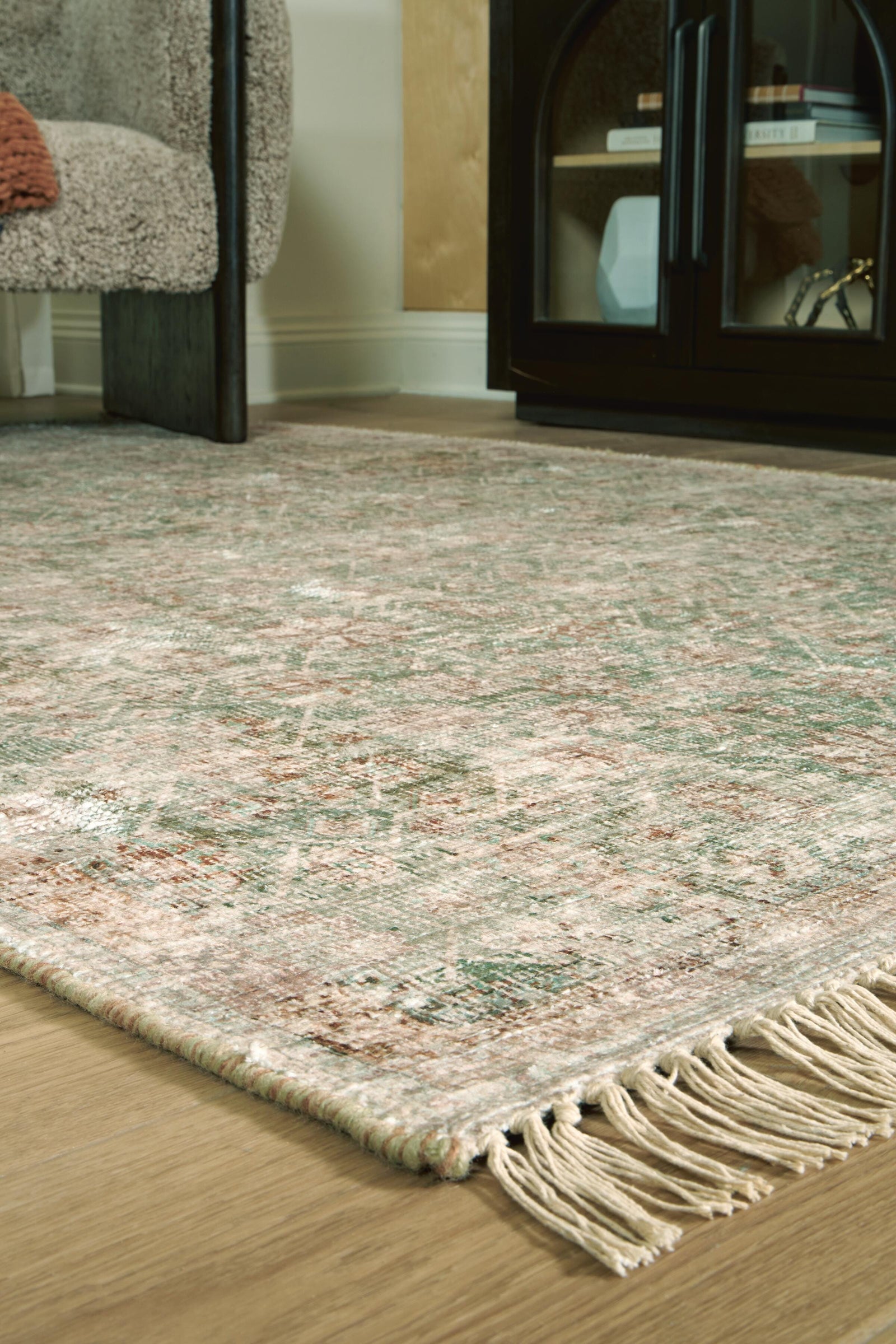 Rossbury Extra Large Rug (R40796-SI) - Image 3