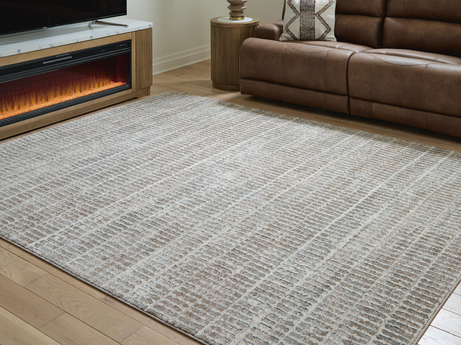 Fuadwick 710 x 10 Area Rug (R40769-SI) - Image 2