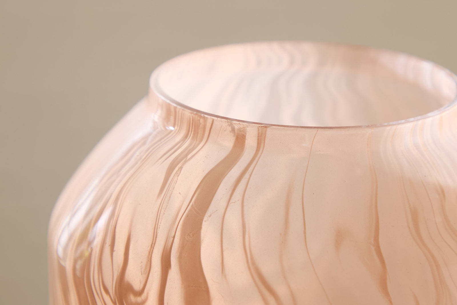 Dushby Vase (A2000728-SI) - Image 3