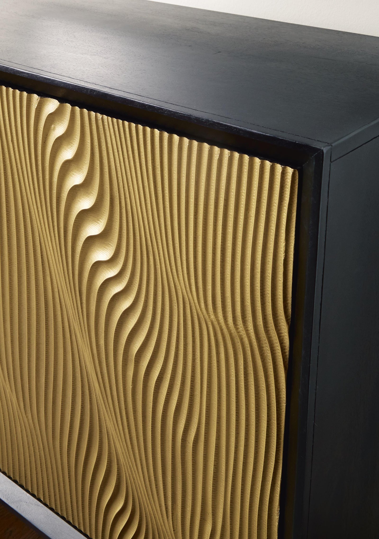 Tayner Accent Cabinet (A4000654-SI) - Image 6