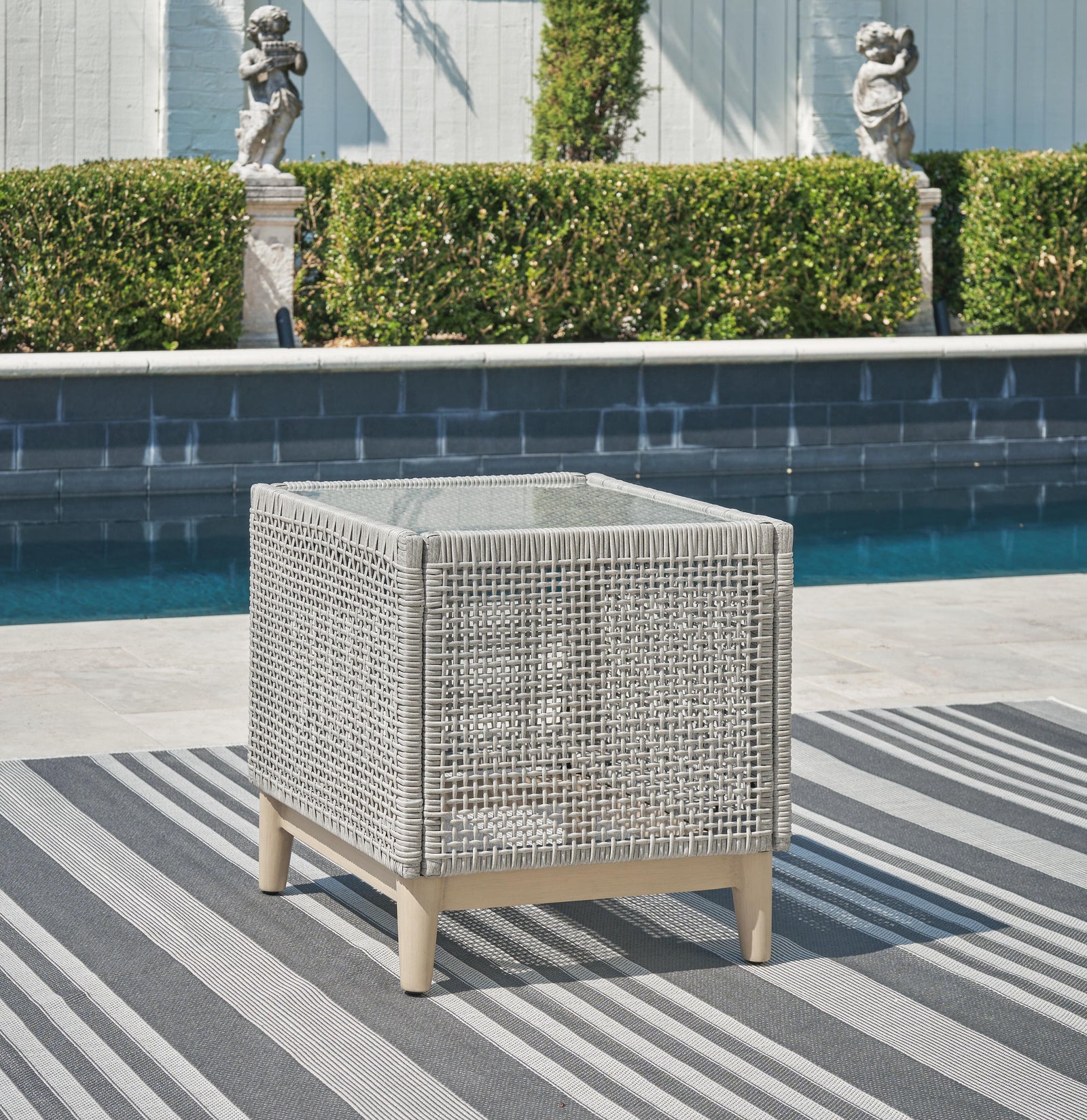 Seton Creek Outdoor Sofa with Cushion (P798-SI) - Image 29
