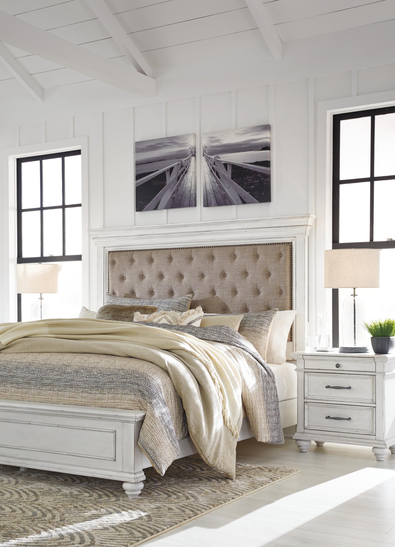 Kanwyn Panel Bed - Whitewash (B777-SI) - Image 13