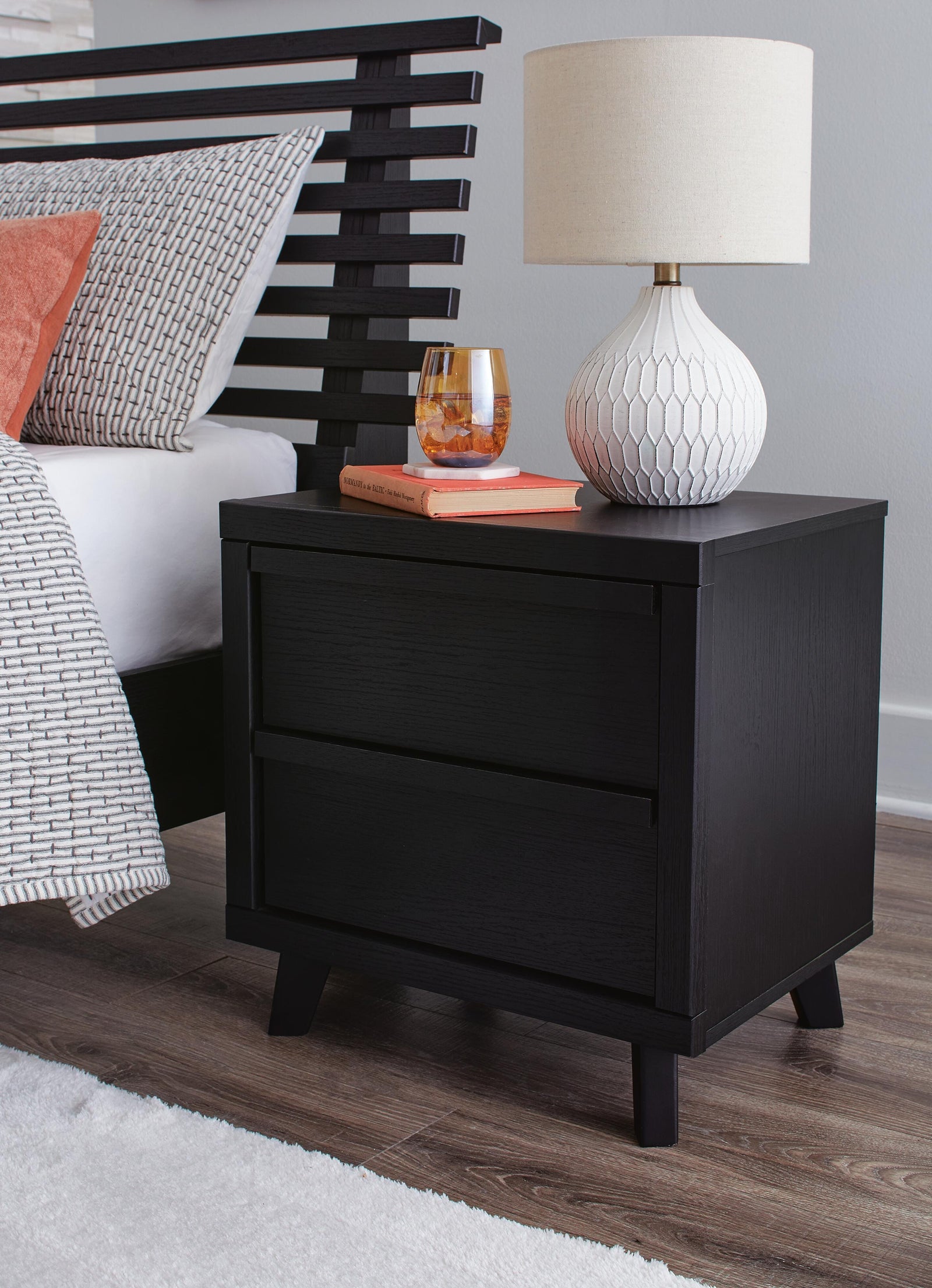 Danziar Nightstand - Black (B1013-SI) - Image 5
