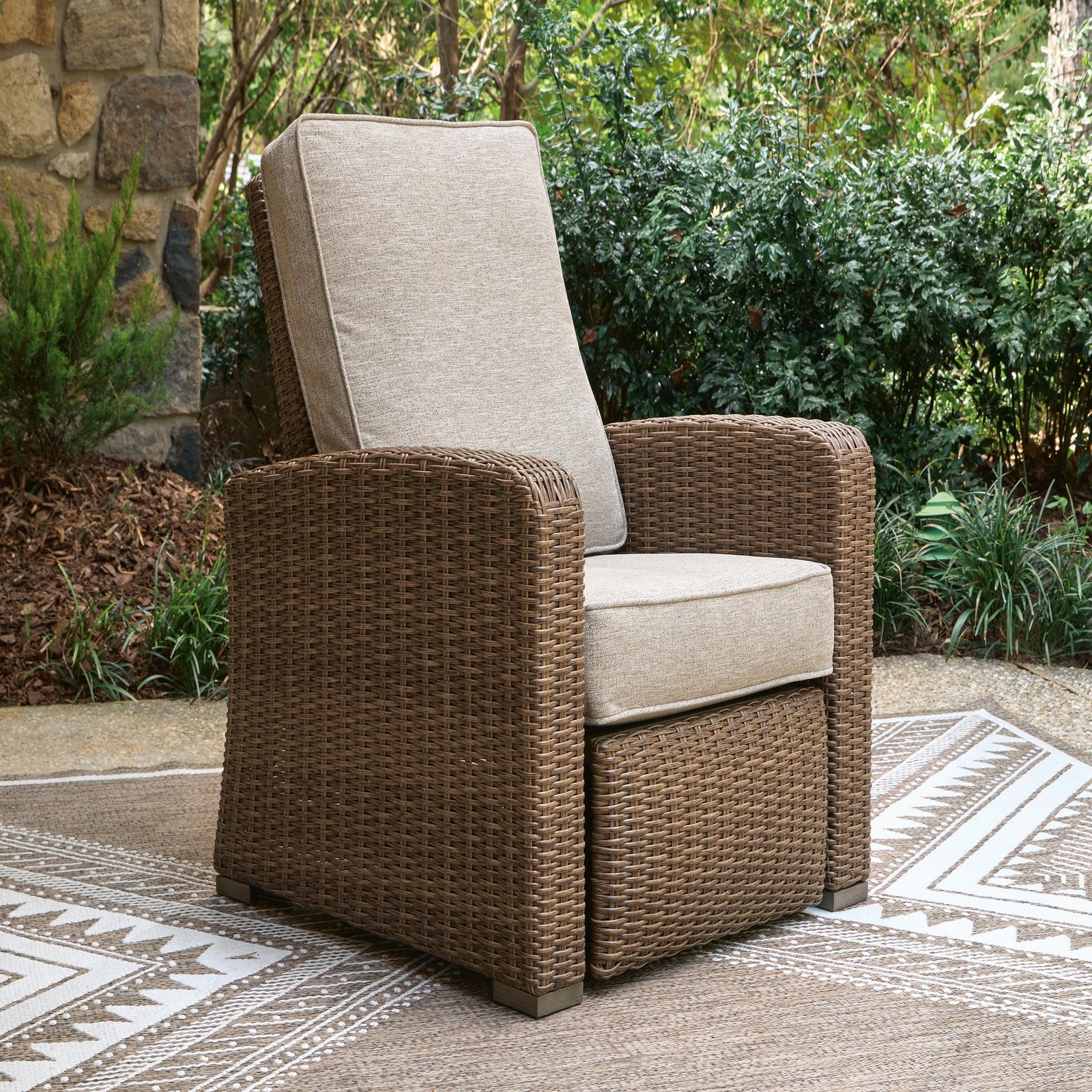Laguna Heights Outdoor Fire Pit Table (PCP790-SI) - Image 14