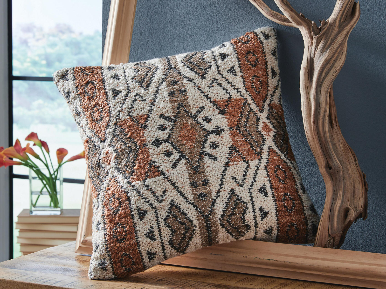 Kierenworth Pillow (Set of 4) (A1001110-SI) - Image 2