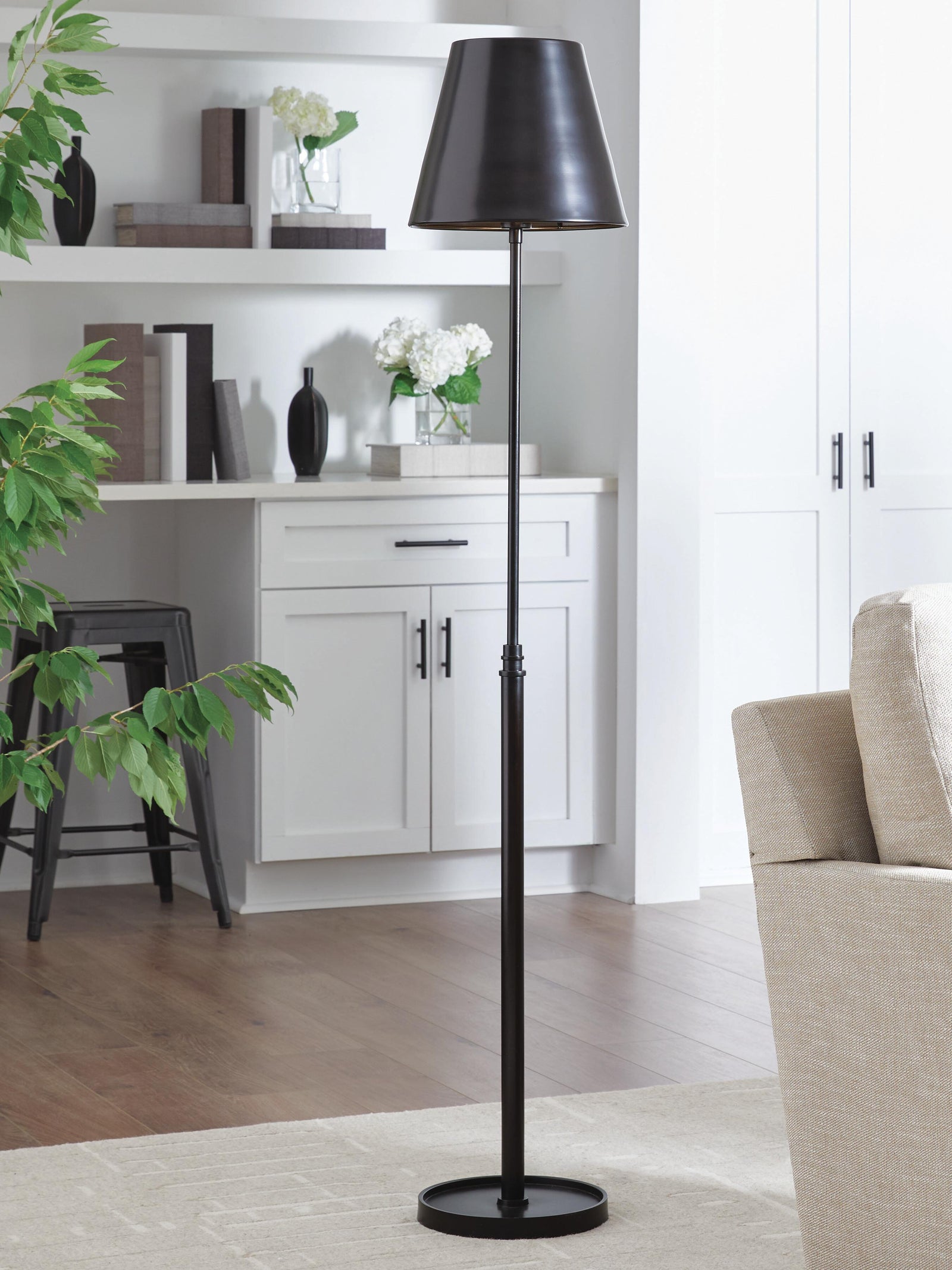Wimner Floor Lamp (L208461-SI) - Image 2