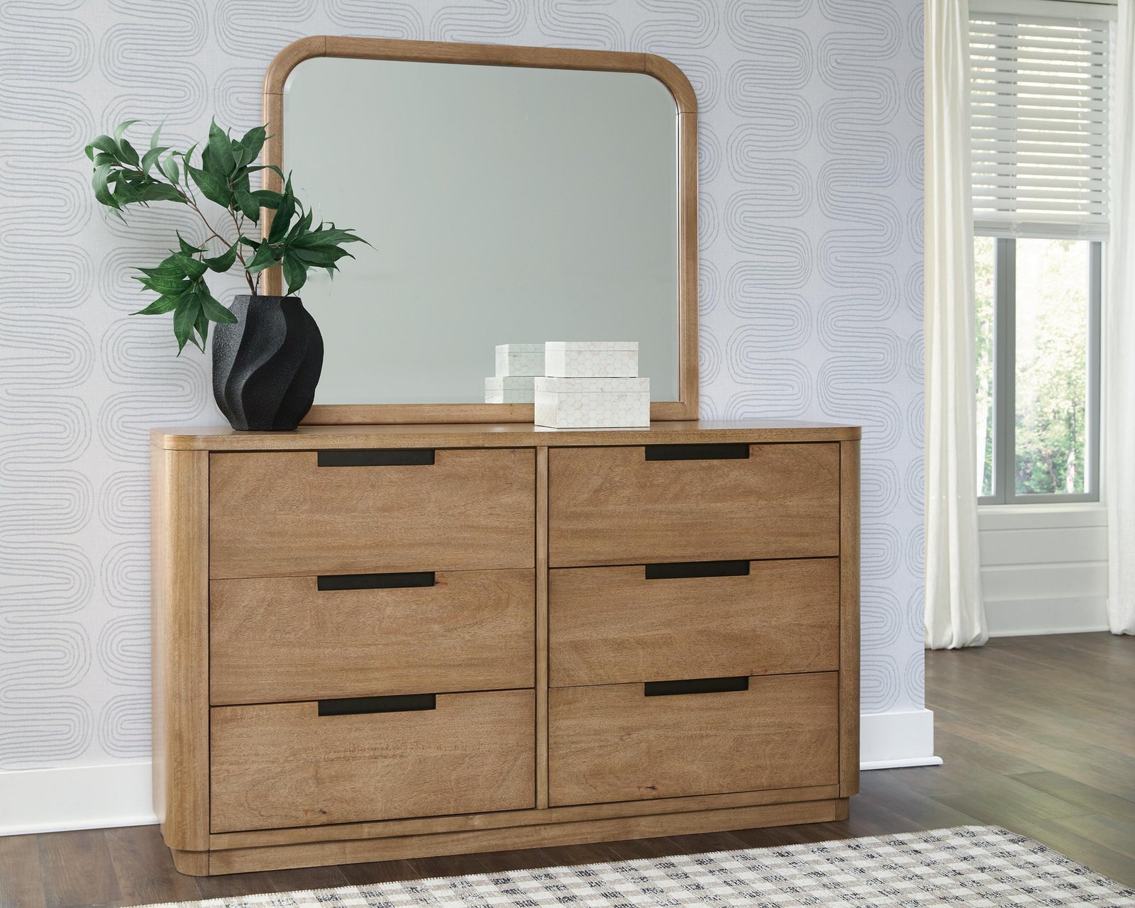 Pamaria Dresser and Mirror (PCB802-SI) - Image 5