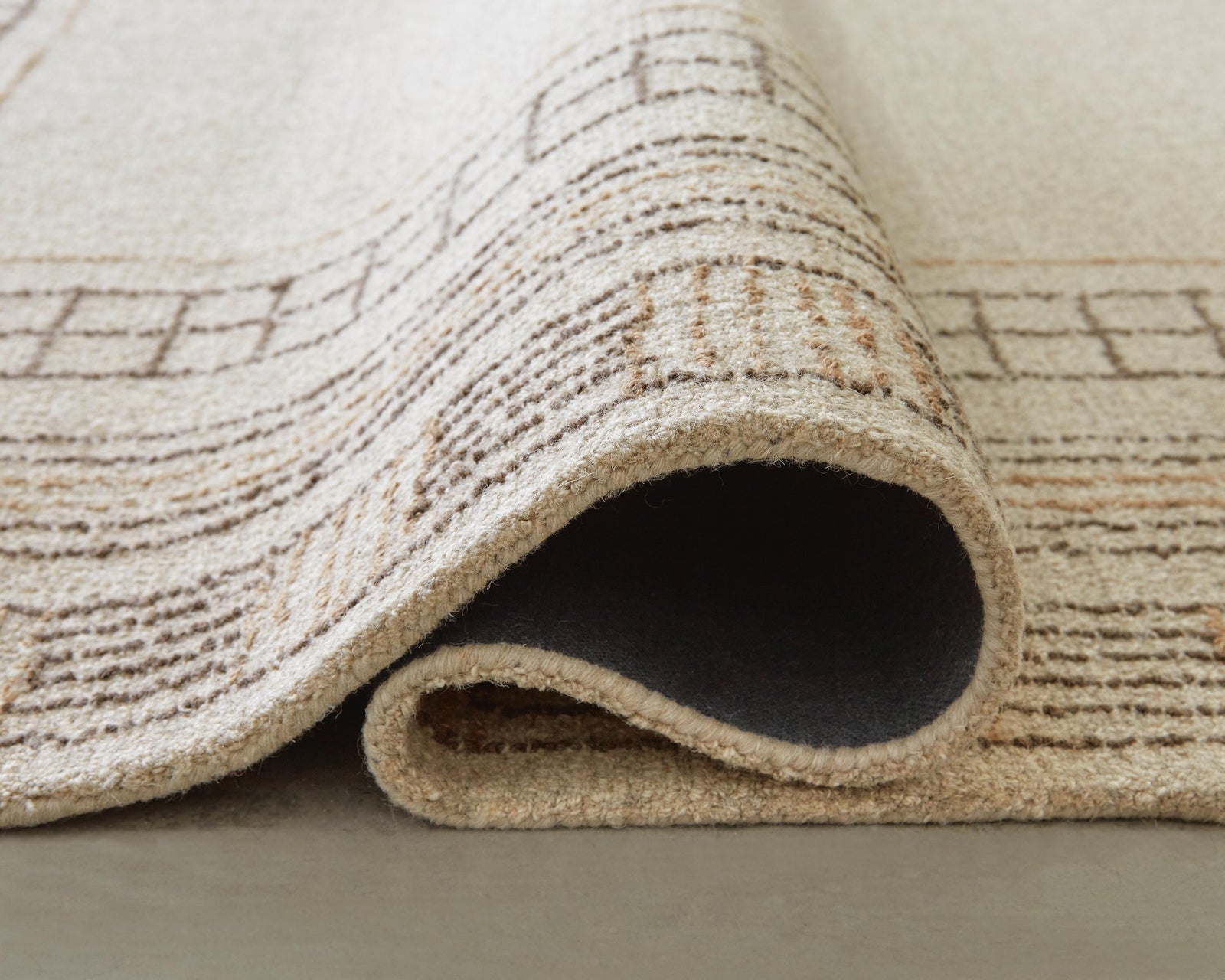 Idaman Large Rug (R40729-SI) - Image 4
