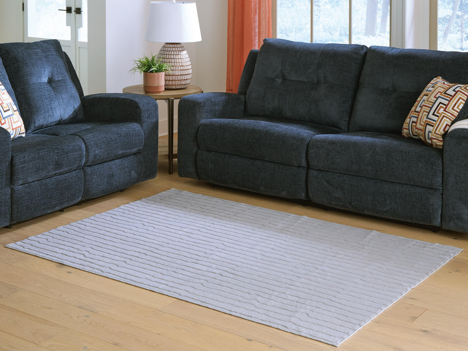 Worthley Washable 8 x 10 Area Rug (R40745-SI) - Image 2