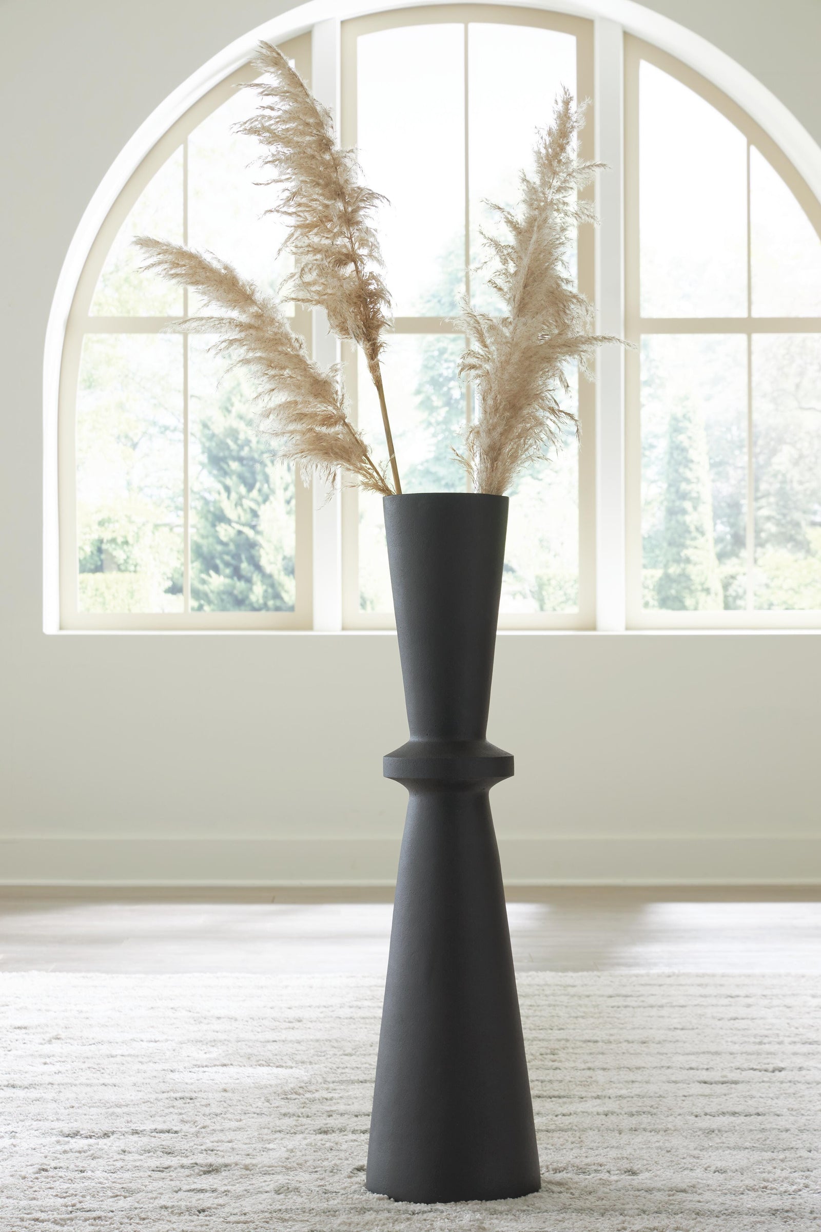 Collisten Vase (A2000664-SI) - Image 2