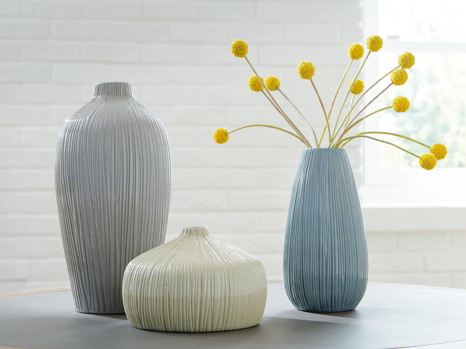 Eiderman Vase (Set of 3) (A2000913-SI) - Image 2