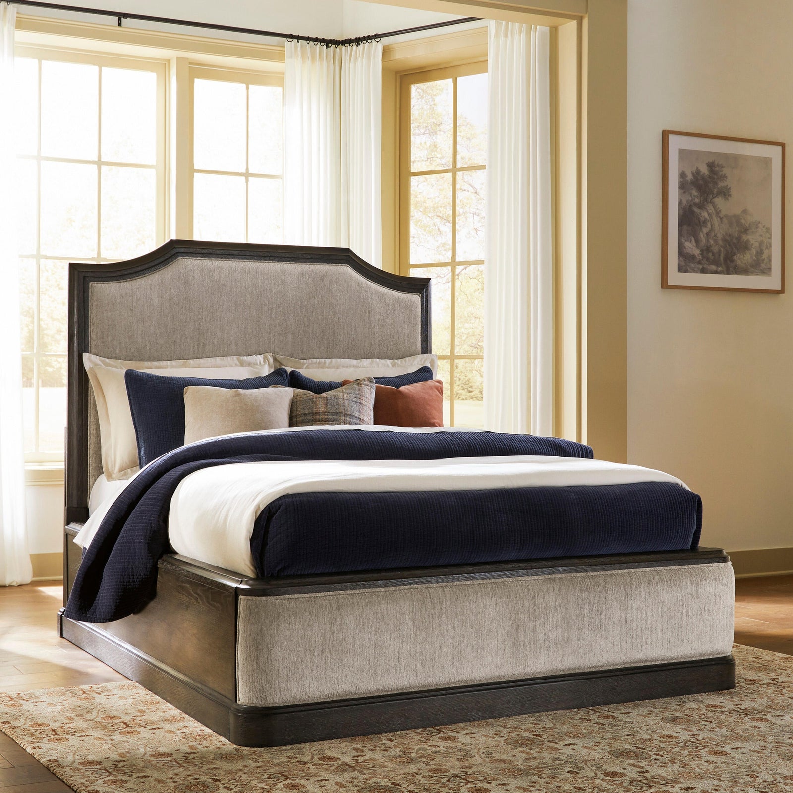 Wickenger Queen Upholstered Panel Bed (PCB889-SI) - Image 5