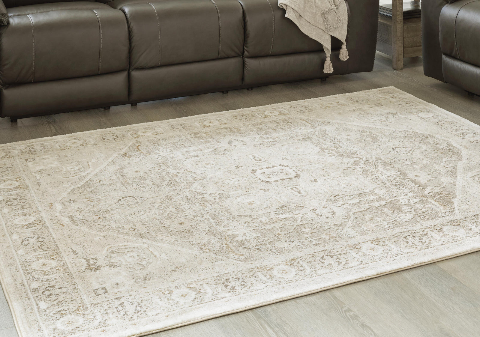 Gatwell 8 x 10 Rug (R40651-SI) - Image 2