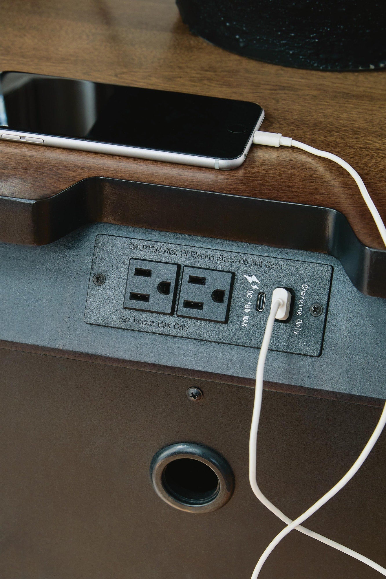 Frantanna Nightstand (PCB949-SI) - Image 6