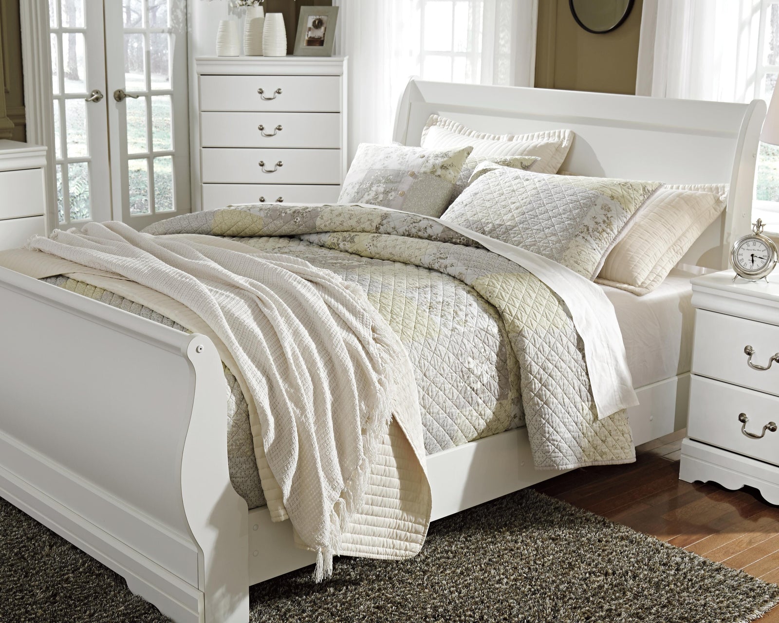 Anarasia Sleigh Headboard - White (B129-SI) - Image 6